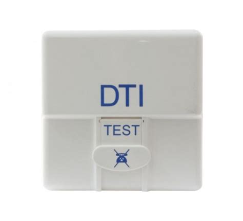 Boîtier DTI 3 lignes téléphoniques sur rail DIN .